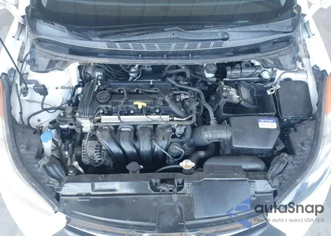 2013 Hyundai Elantra Gs z USA, uszkodzony, nr VIN KMHDH6AE1DU003779